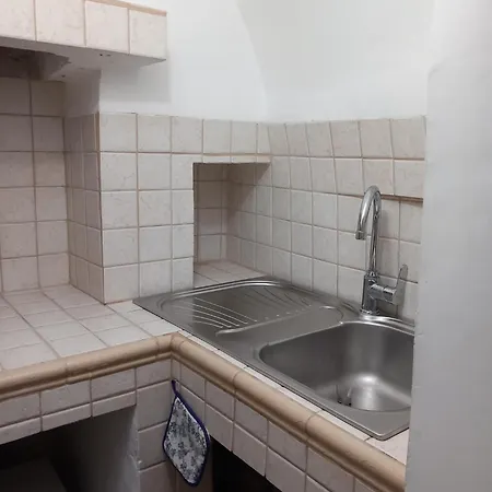 La Casetta Di Madia Apartment *